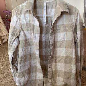 Lululemon flannel size 4
